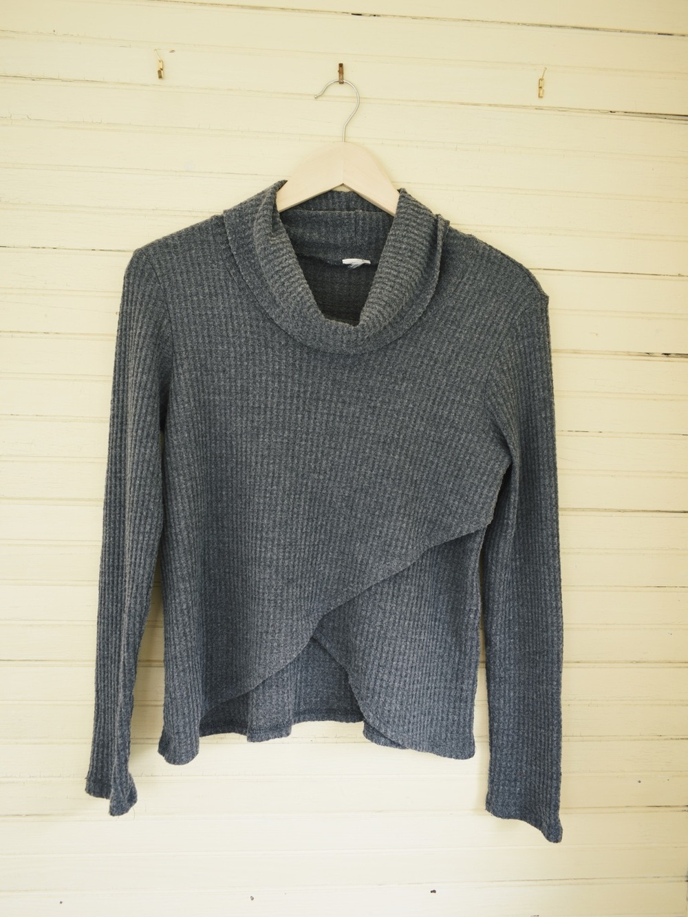 Women’s Gray Waffle Knit Cowl Neck Wrap Sweater | Size S
